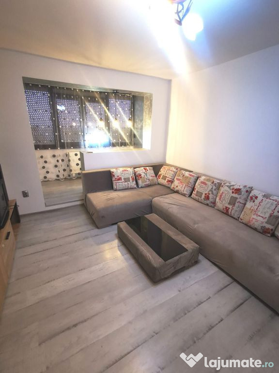 De inchiriat apartament cu 2 camere, situat in zona Micro 21