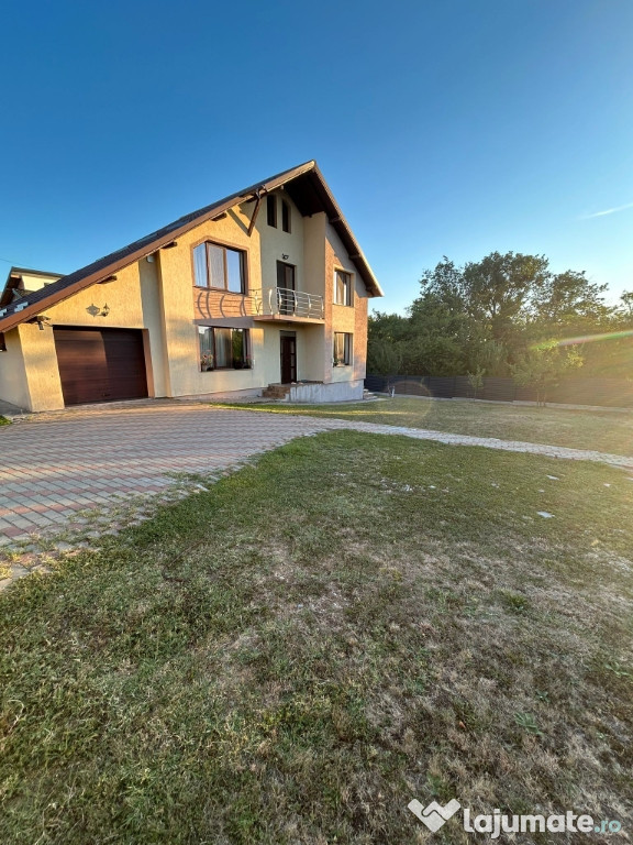 Casa Ciocanai-la 4 km de Cartier Trivale, 207 mp, complet mobilata
