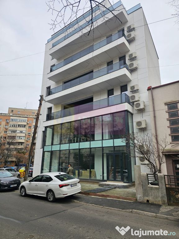 Inchiriere spatiu de birouri la mezanin/S+P+2 in zona Mar...
