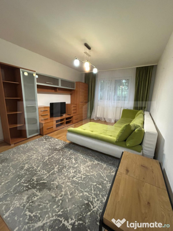Apartament 3 camere de inchiriat, 74mp, zona Corina