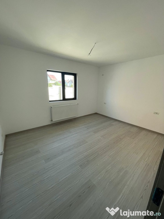 Casa practica PE PARTER, curte generoasa