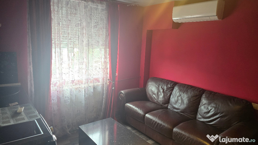 Inchiriez, garsoniera cu 2 camere in Deva, zona Dacia, etaj 3,