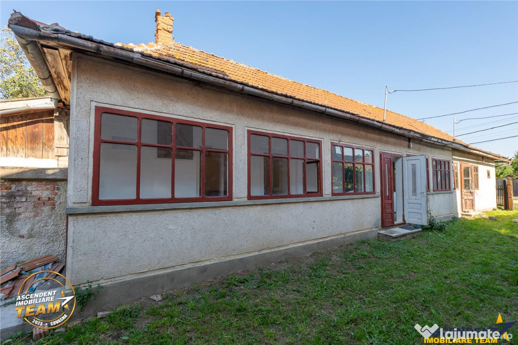 FILM! De casa traditionala, cu dependinte si facilitati, in