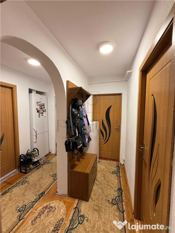 SAGULUI - BLOC IZOLAT - LIFT - 3 CAMERE -CENTRALA PROPRIE -