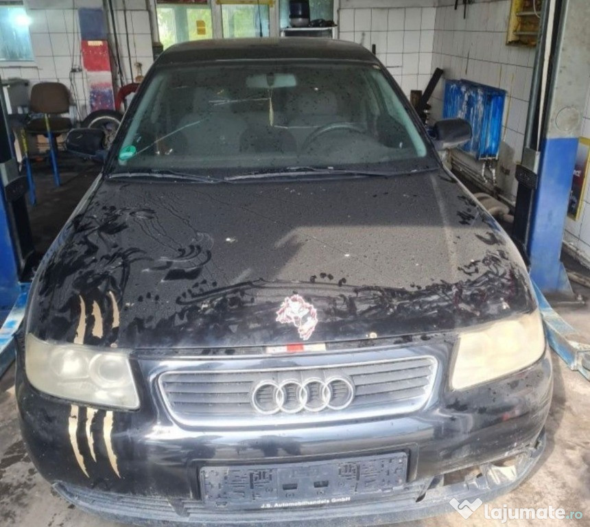 Dezmembrez Audi A3 1.6 benzina