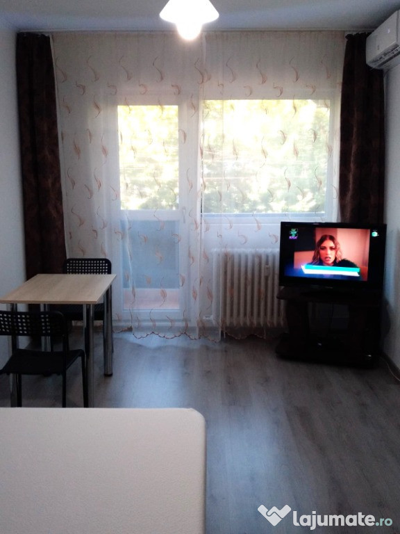 Garsoniera ETAJ 1 ~Kaufland~Parc Dr Taberei~METROU 700m~35Mp~Balcon~AC