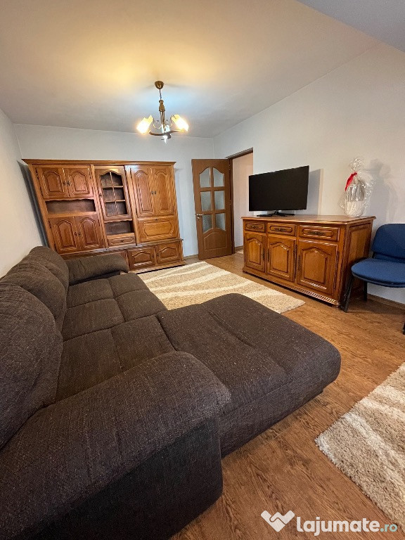 Proprietar apartament 2 camere - beci - loc parcare - Casa de cultura