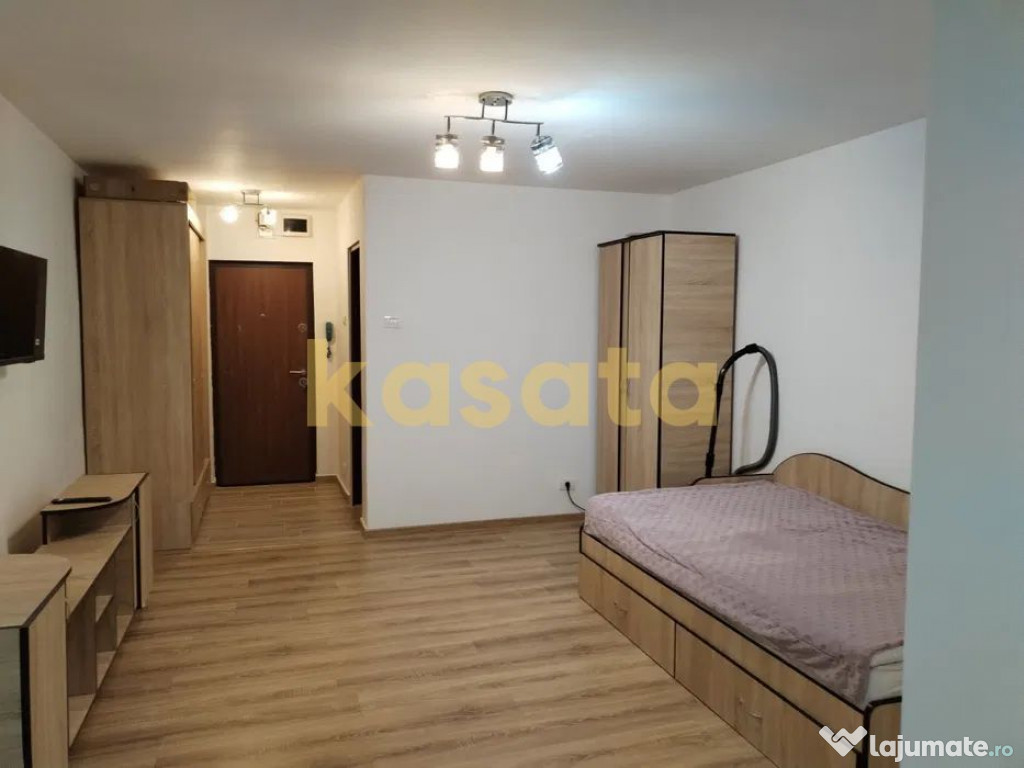 Garsonieră Renovată | Vizavi de Plaza România | Metrou
