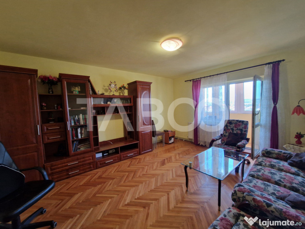 Apartament decomandat 3 camere 2 bai 76 mp utili bloc cu lif