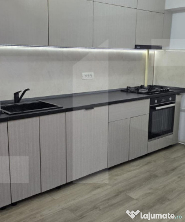 Apartament 3 camere Obor blocul Almo