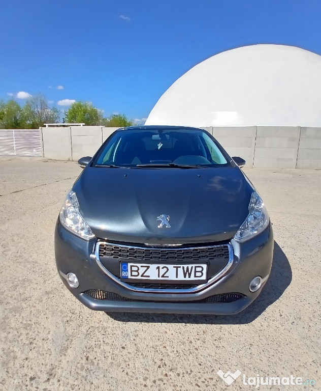 Peugeot 208 1.4 e-HDI / 2012 / AUTOMAT /