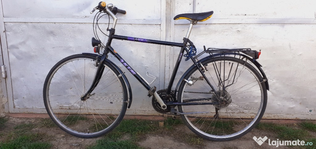Bicicletă de vînzare.