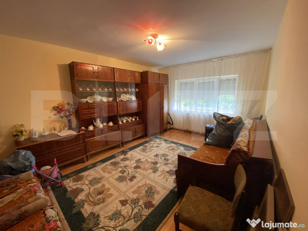 Apartament 3 camere, 65 mp, decomandat zona Dumbrava Nord