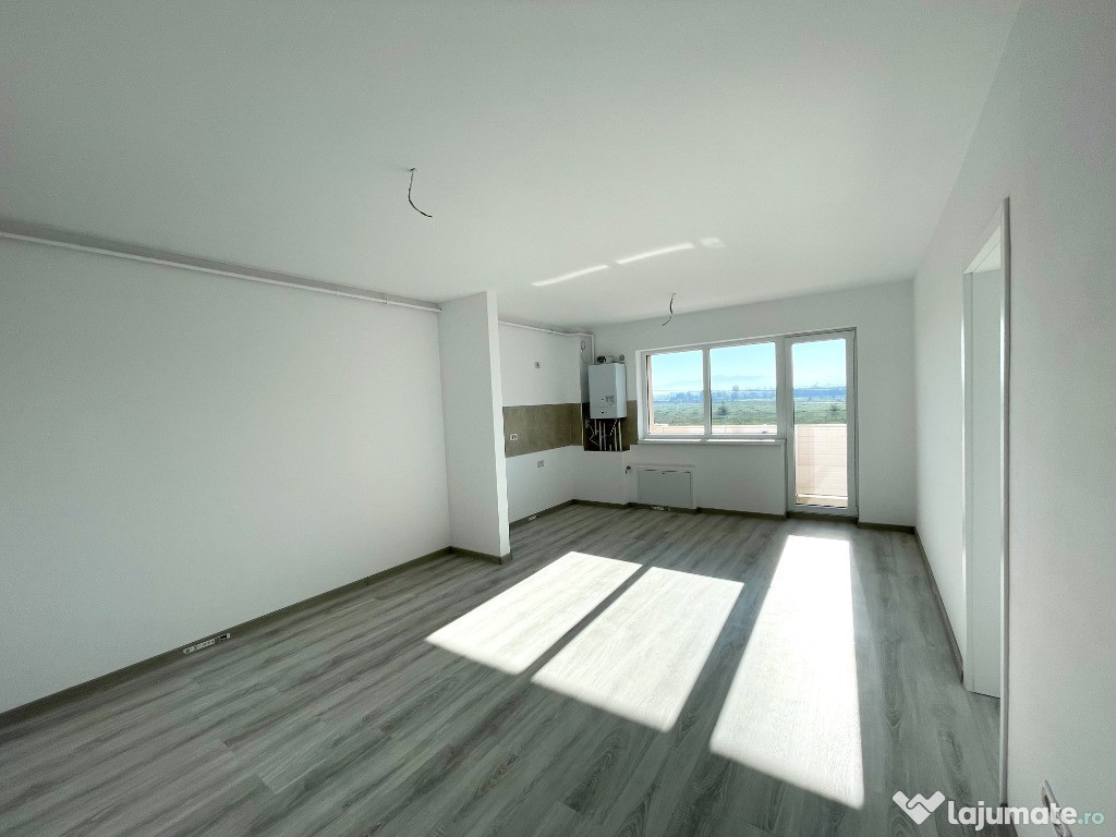 Studio spatios cu debara in Subcetate City 2, Sanpetru