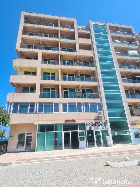 Închiriez apartament în Eforie Nord zona Belona