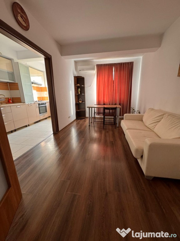 { Drumul Fermei }Apartament cu 3 camere, decomandat ~ 82 mp ~