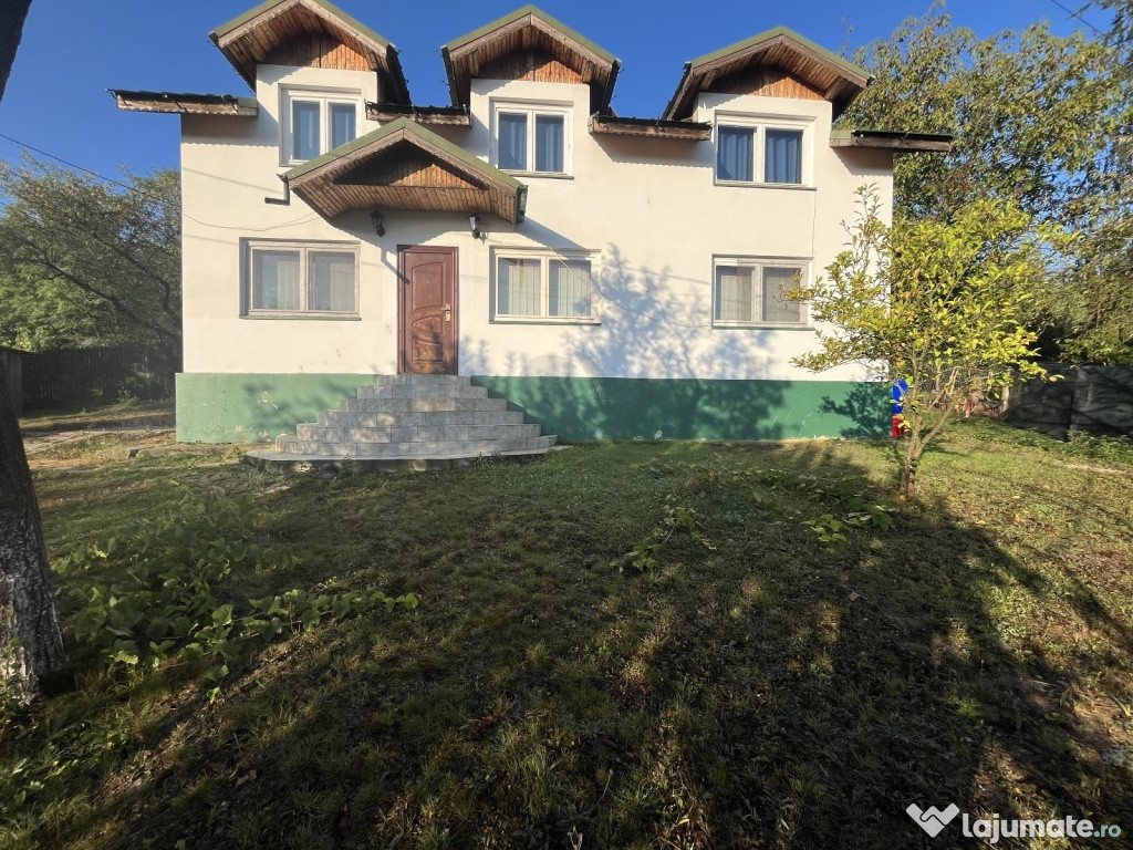 Casa mobilata si utilata cu vedere frumoasa