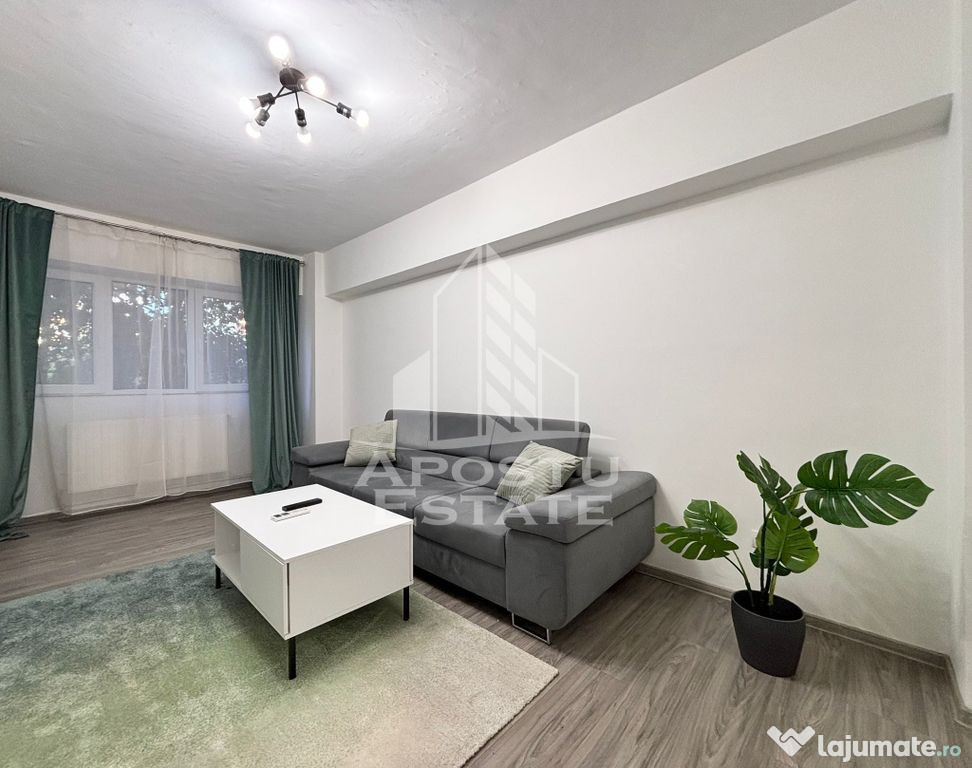Apartament cu 4 camere, decomandat, zona Aradului