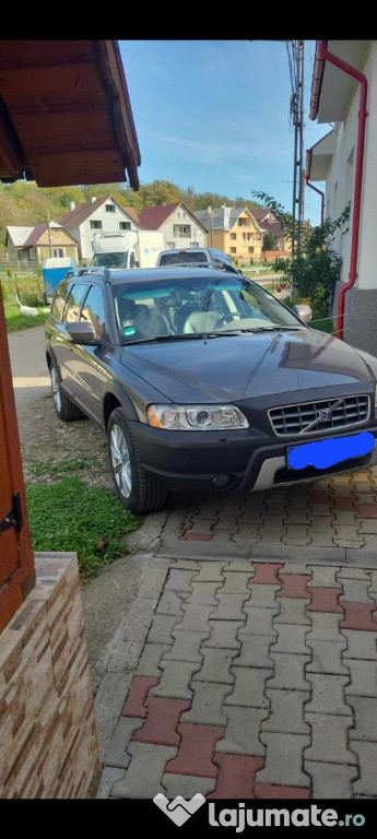 Volvo xc70 cutie manuala.