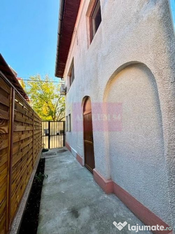 Casa/Vila P+1 individuala | 3 camere | Domenii