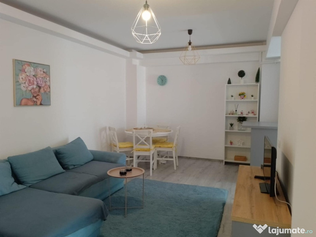 Inchiriez apartament cu 3 camere