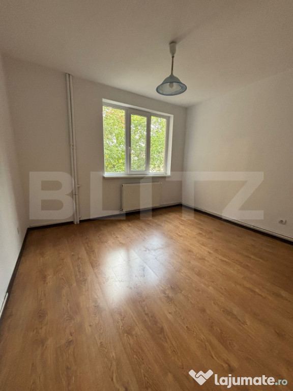 Apartament decomandat, 2 camere, intermediar, Circumvalatiun