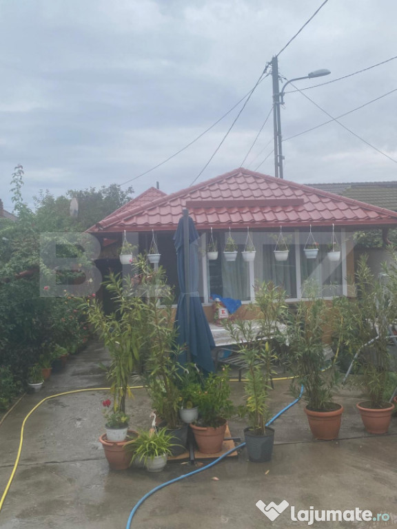 Casă bătrânească, locuibilă, 4 camere, 790 teren – Zo