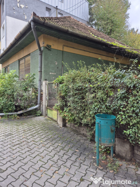 Casa de vanzare Tudor zona Dacia singura in curte 5 ari tere