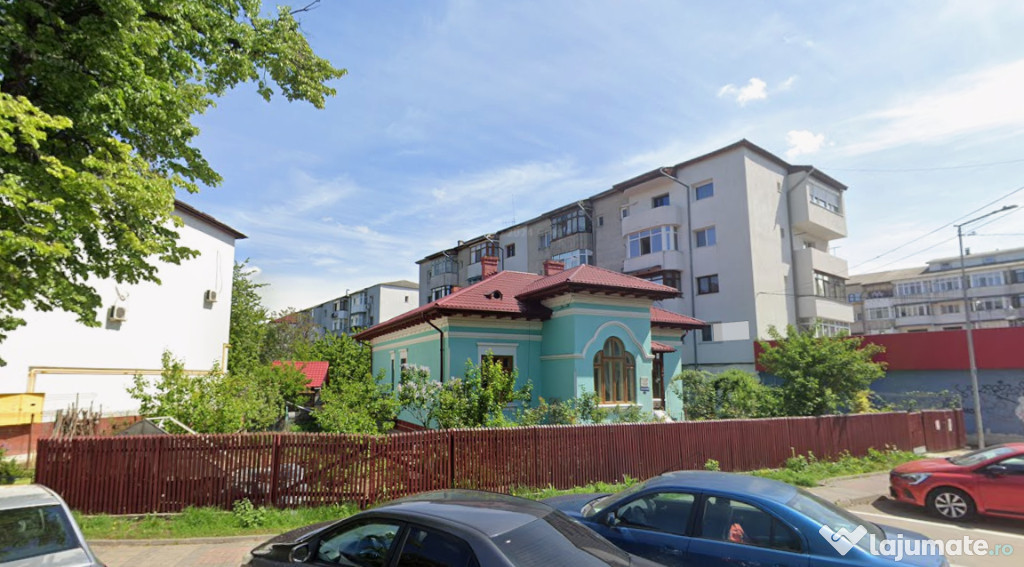 Casa ultracentral vis-a-vis de spitalul matern
