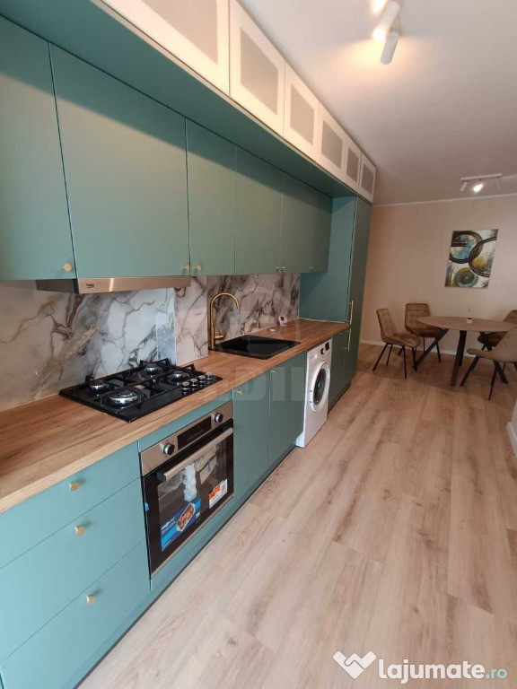 Apartament 3 camere zona Eroilor bloc nou