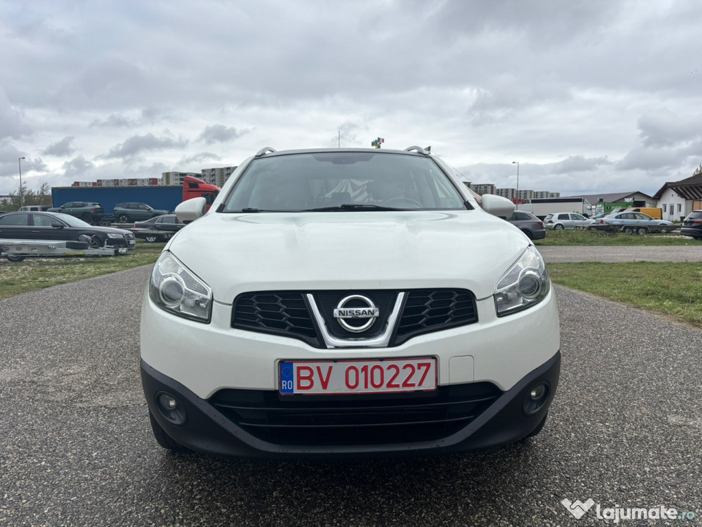 Nissan Qashqai suv 7 Locuri an 02/2014 diesel 1500 cm