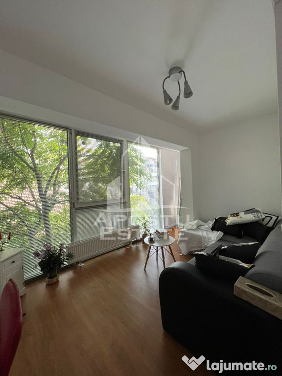 Apartament cu 2 camere, centrala proprie, loc de parcare,...