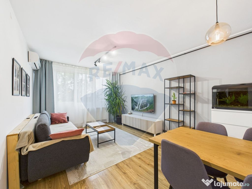 Apartament cu 4 camere de vânzare - Rahova