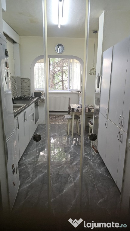 Apartament 3 camere, decomandat, et.1, Piata Iancului-metrou, centrala