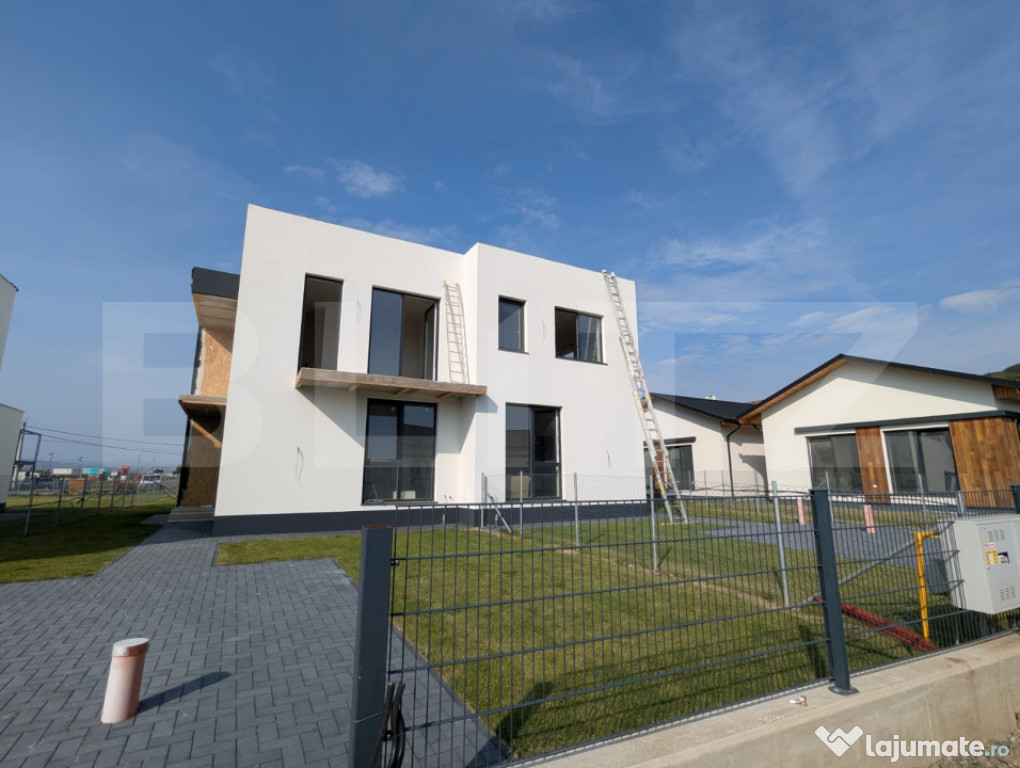 Duplex 120 mp, teren 240 mp, zona Sub Coasta intr-un ansambl