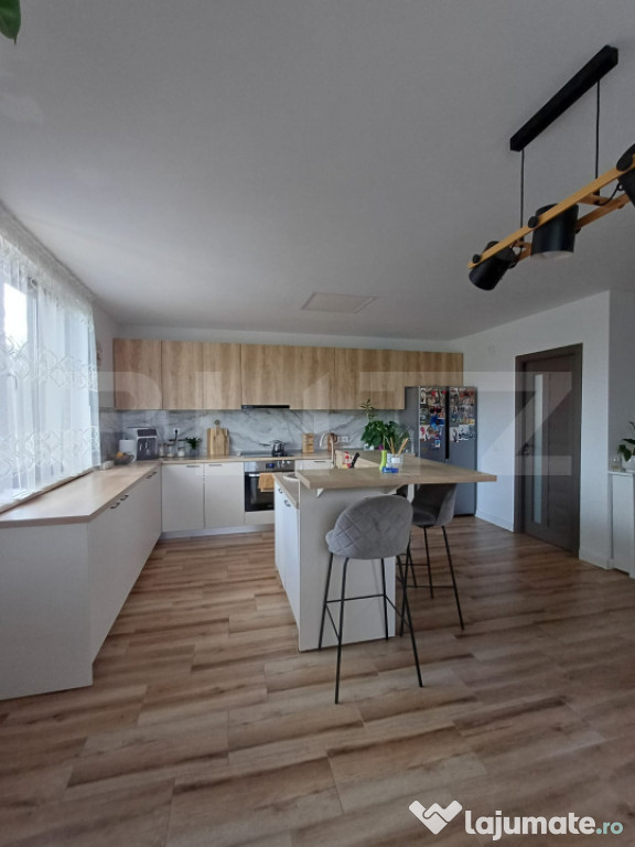 Casa individuala 338 mp, teren 1400 mp, in Mihai Viteazu