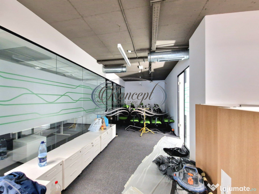 Spatiu de birouri ultramodern cu open space si 3 sali sedint