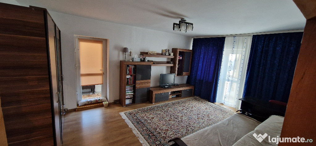 Apartament 3 camere zona fosta Billa/ Careffour - Gara