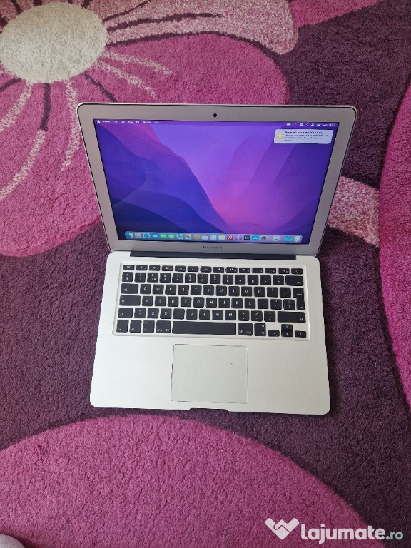 MacBook Air 13-inch - 2017