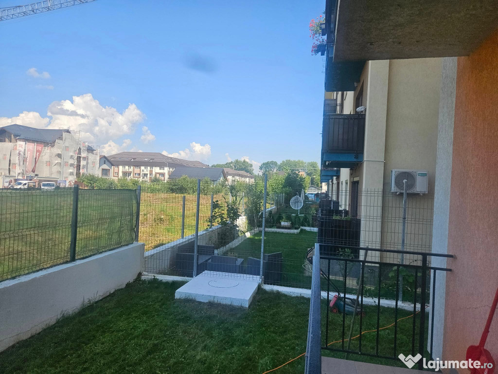 .Apartament 3 camere zona Tractorul,