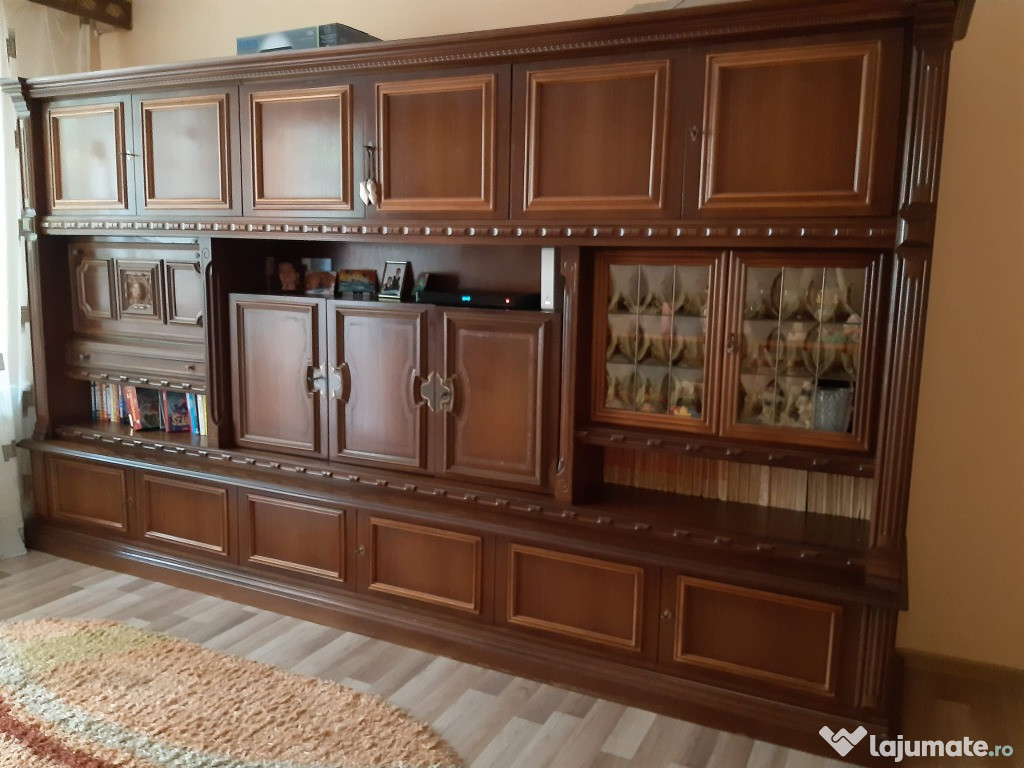 Bibliotecă din lemn masiv