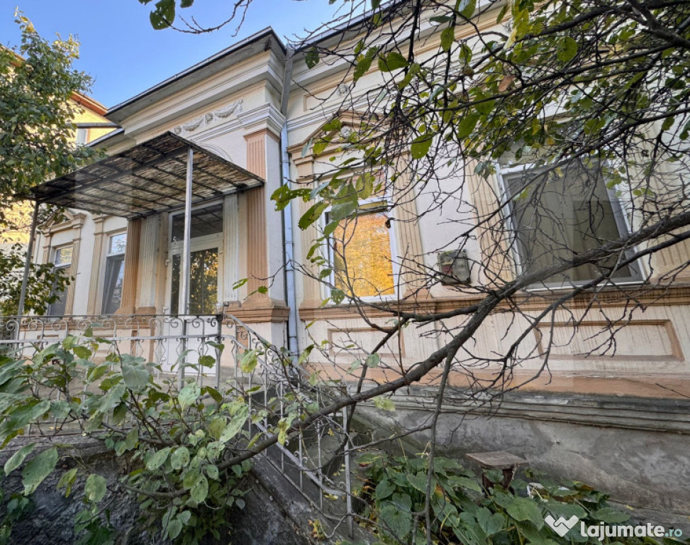 Casă cu arhitectură evreiască – bijuterie cu potențial