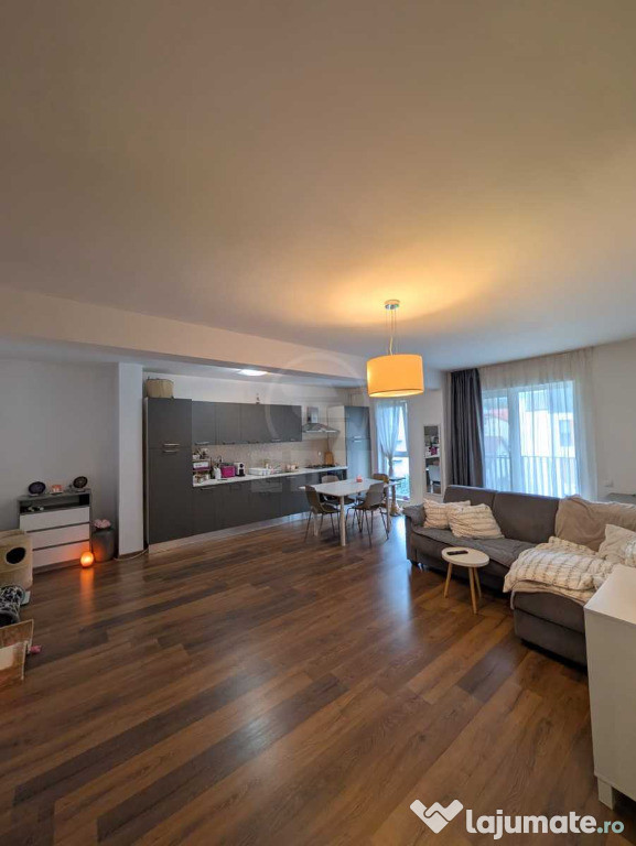 Apartament modern in centrul Florestiului!!!