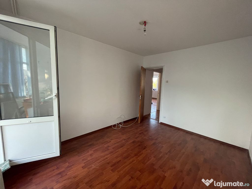 3 camere Berceni/ Dr Gazarului/loc de parcare