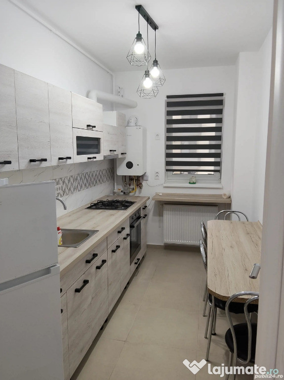 Apartament 2 camere zona Tractorul, cartier Vivamus,
