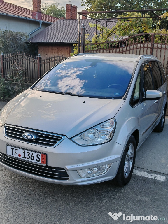 Vând Ford Galaxy
