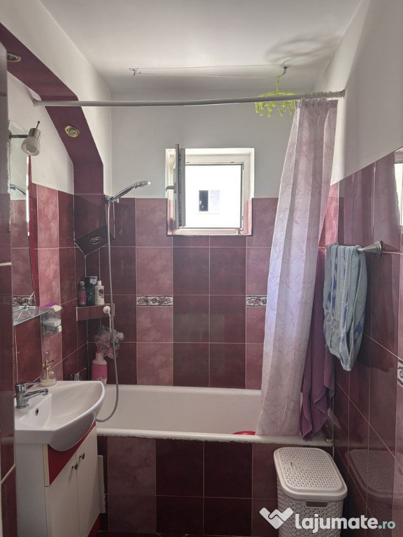 Apartament de 2 camere zona BARTOLOMEU