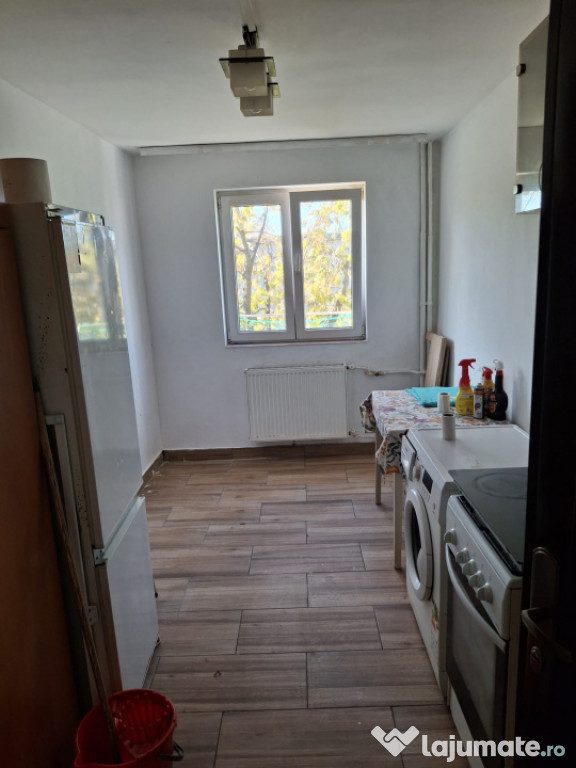 Camera camin cu baie la comun zona Bularga, complet renovata