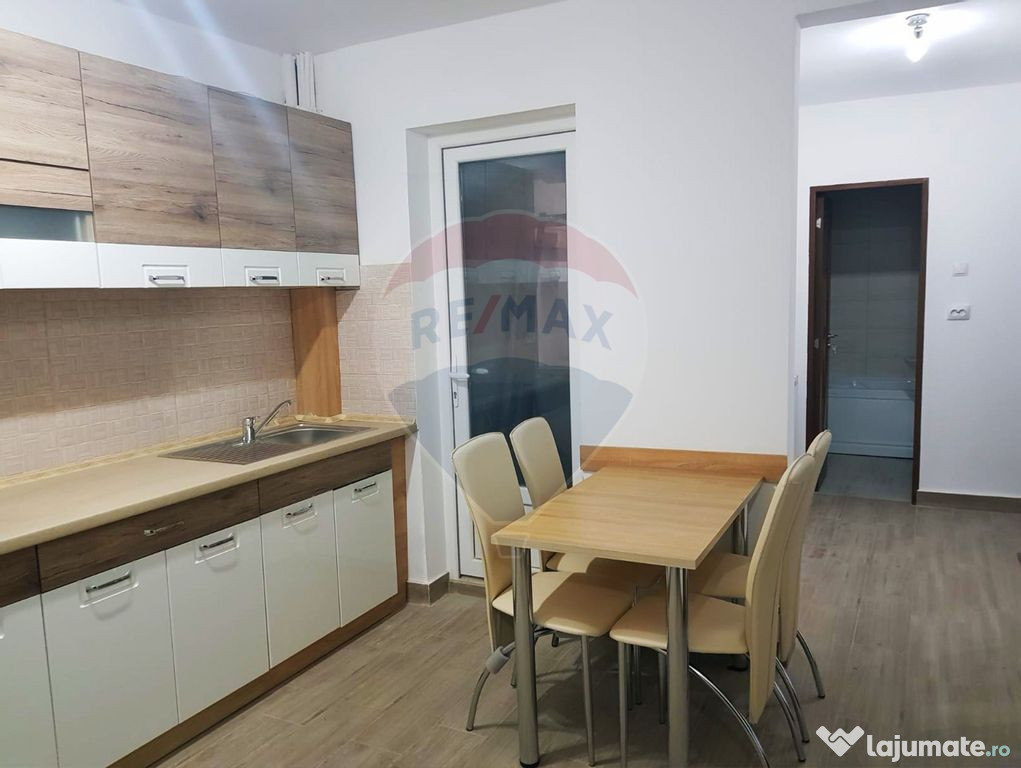 Apartament 3 camere de închiriat – spatios, complet mo...