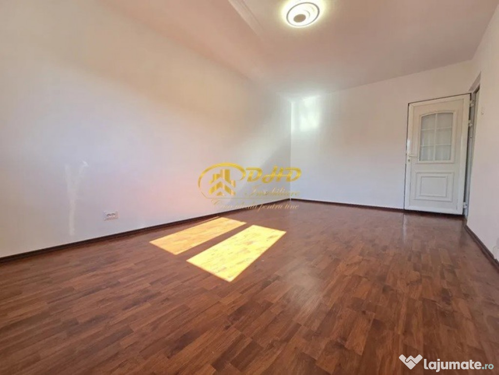 Ap. 3 cam decomandat Galata - Lidl, centrală termică